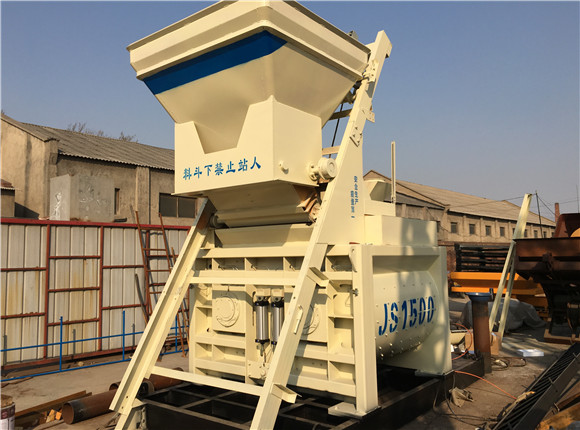 混凝土攪拌機(jī)正工作呢抱軸了怎么辦？